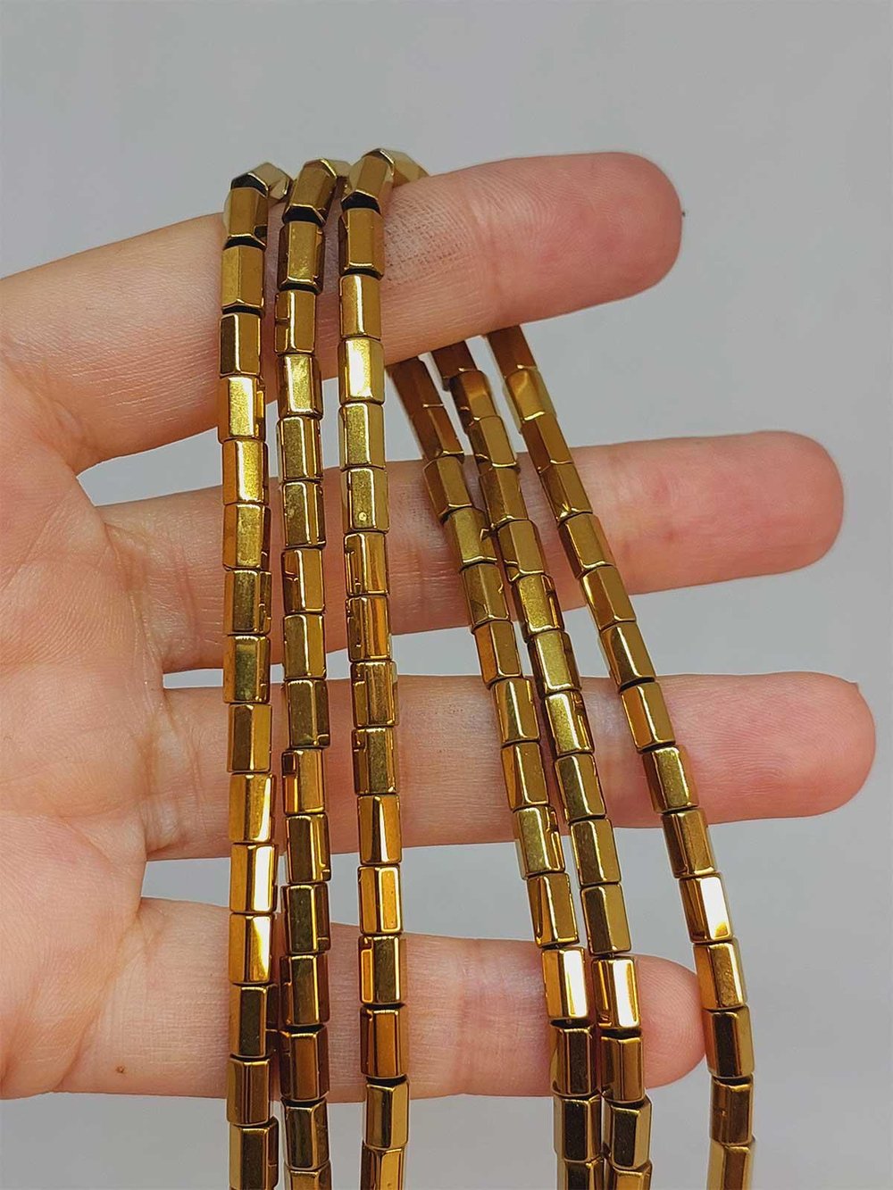 Hematit Taşı YARIM Dizi 3.5*6mm (48190) (18cm uzunluğundadır)