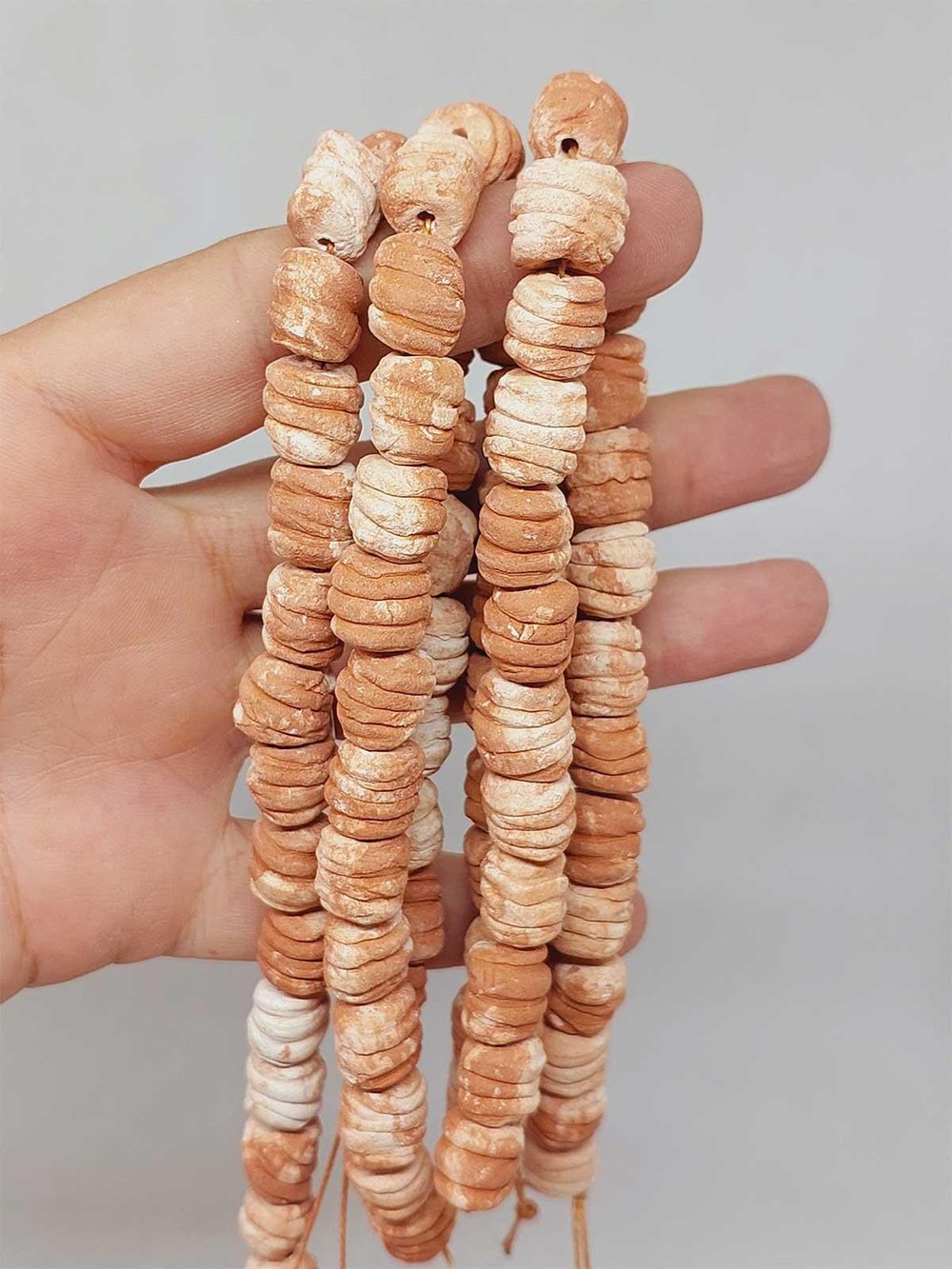 Kahverengi Pigmentli Tırtıklı Mat Seramik Boncuk Dizi 10-12mm/24cm (54224)