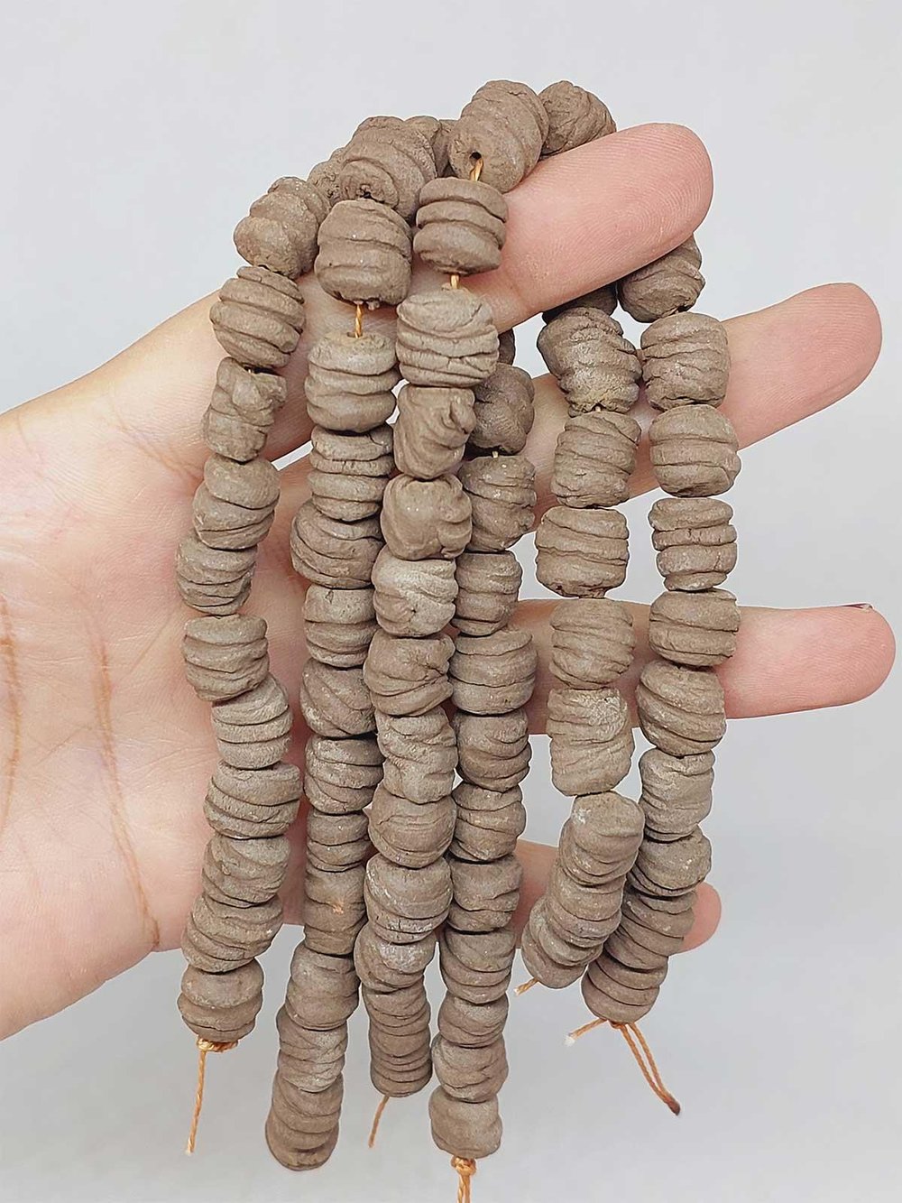 Kahverengi Tırtıklı Mat Seramik Boncuk Dizi 10-12mm/24cm (54226)
