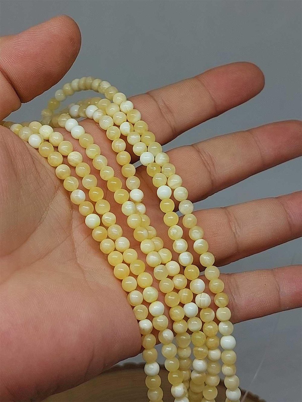 Kalsit Taşı YARIM Dizi 4mm (51318) (18cm uzunluğundadır)