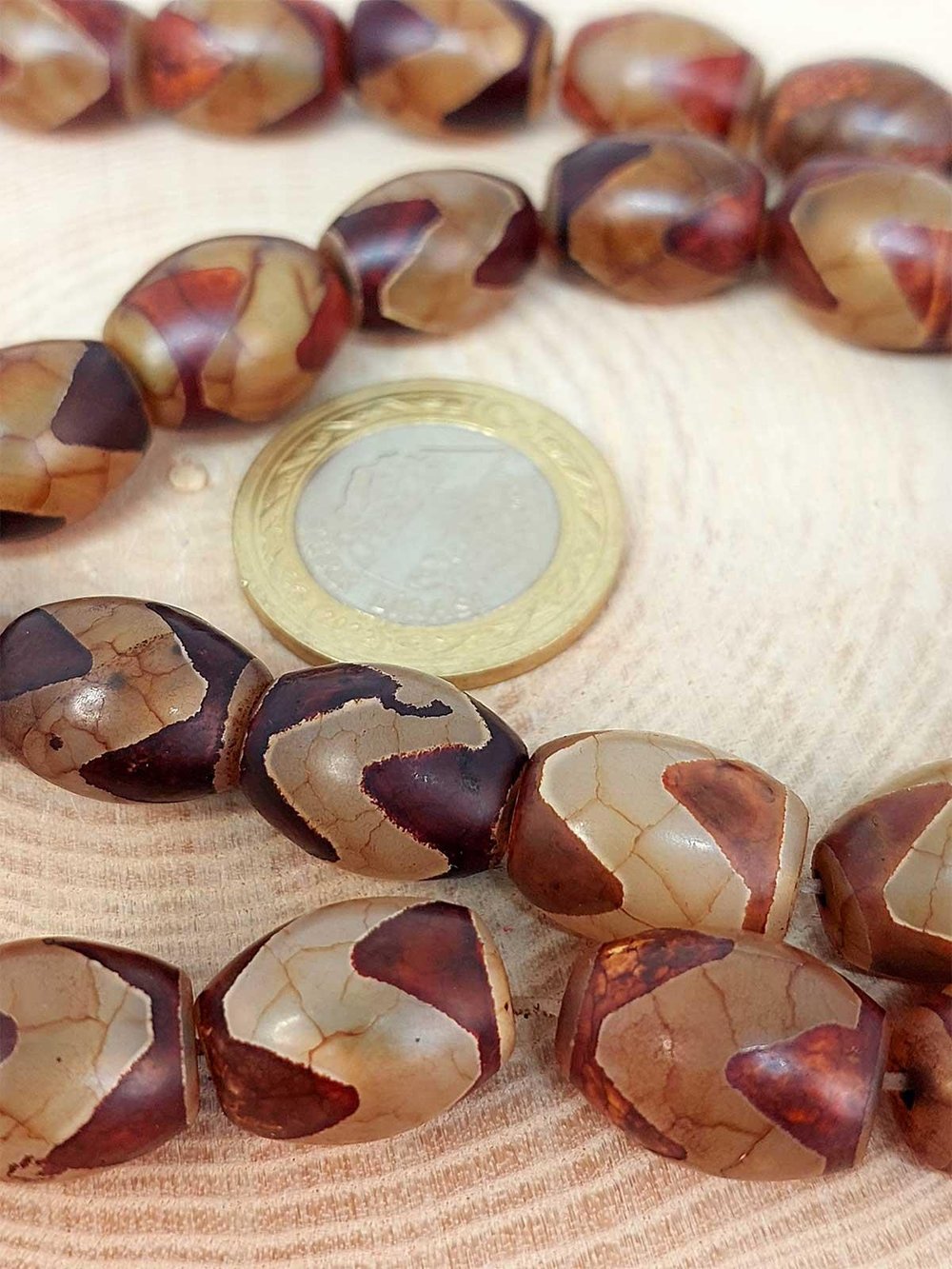 Kaplan Dişi Tibet Akik Taşı Şekilli Kesim 12x15mm/adet (45790-1)