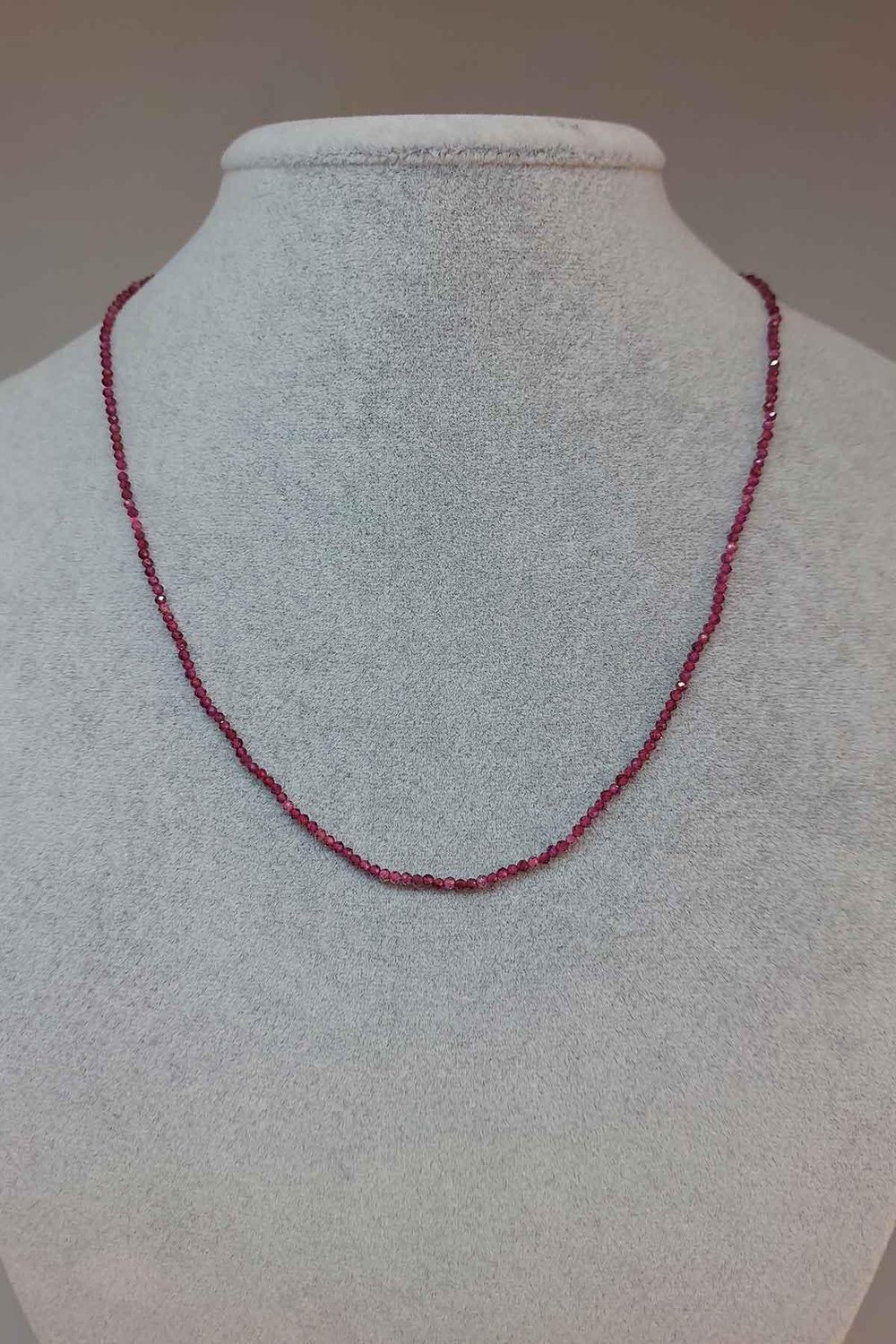 Lal (Garnet - Granat ) Taşı 2mm Kolye (Sabit Klipsli)