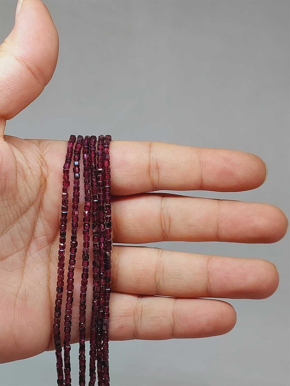 Lal (Granat) (Garnet) Taşı Küp Şekilli Dizi 2mm (51132) YARIM Dizi (17cm uzunluğundadır)