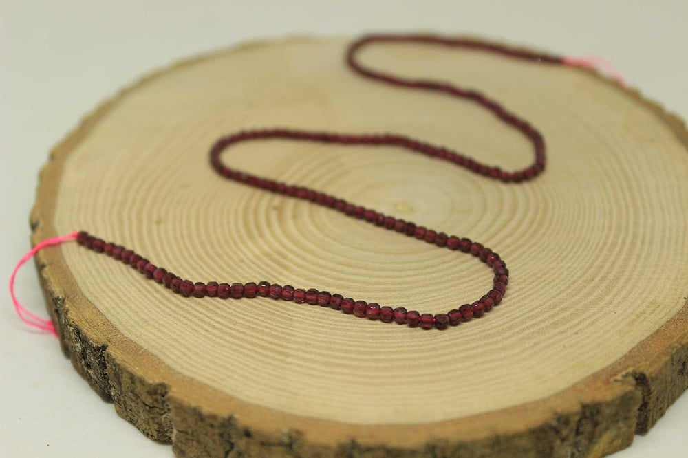 Lal (Granat) (Garnet) Taşı Küp Şekilli YARIM Dizi 2.5mm (17cm uzunluğundadır)