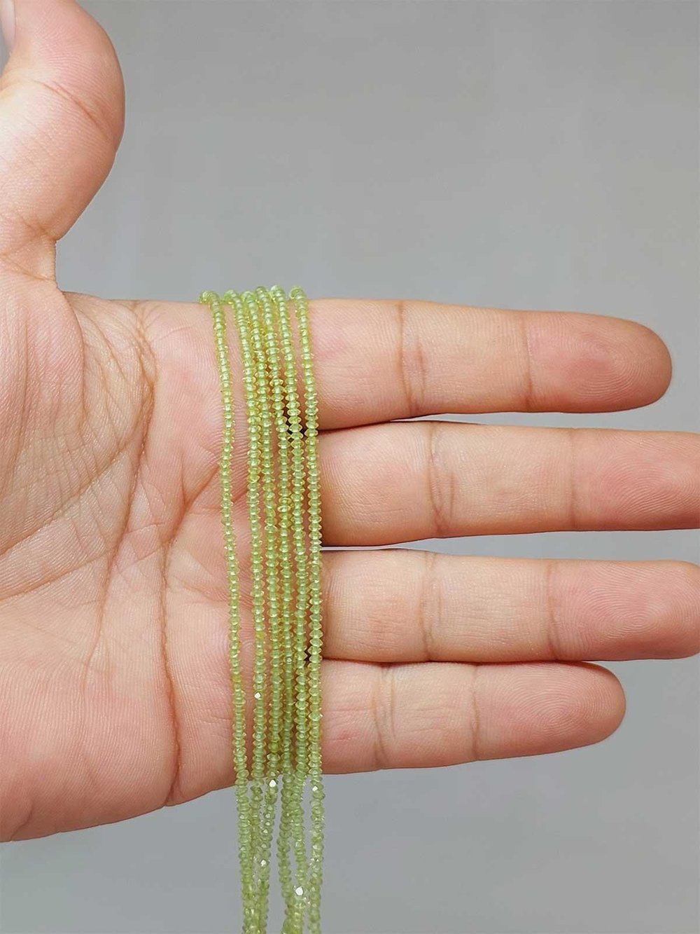Peridot (Zebercet) Taşı Dizi 1*1.8mm (51122) YARIM Dizi (17cm uzunluğundadır)