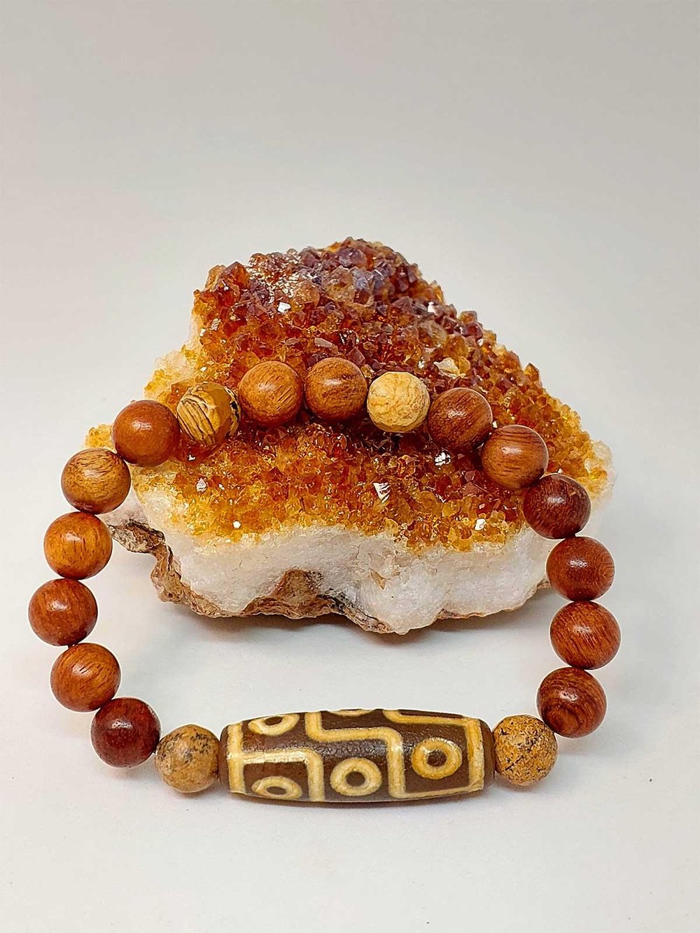 Tibet Akik & Jasper Taşlı Dokuz Göz Sembollü Unisex Ahşap Bileklik 8mm
