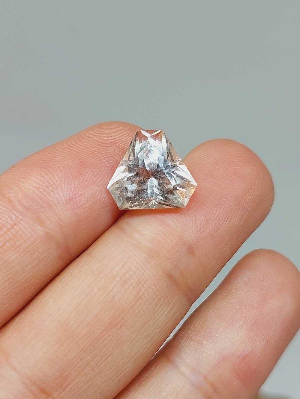 Topaz Taşı Trilliant Kesim (Ortalama 6.5 karat) (55562)