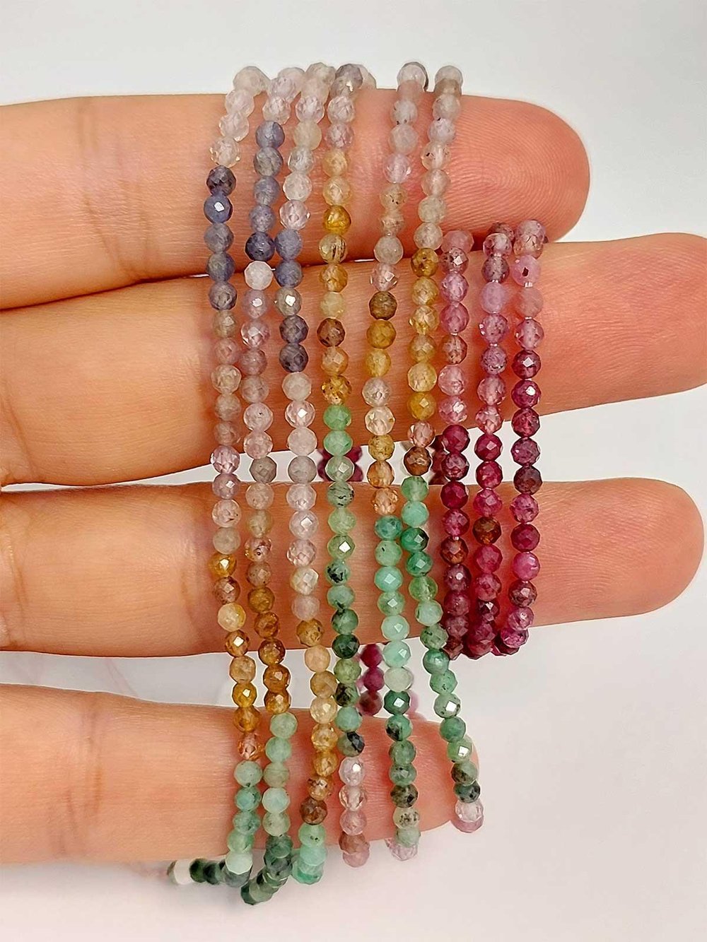 Yakut. Zümrüt & Safir Açık Renkler Dizi 2.5mm (45446) YARIM Dizi (17cm uzunluğundadır)