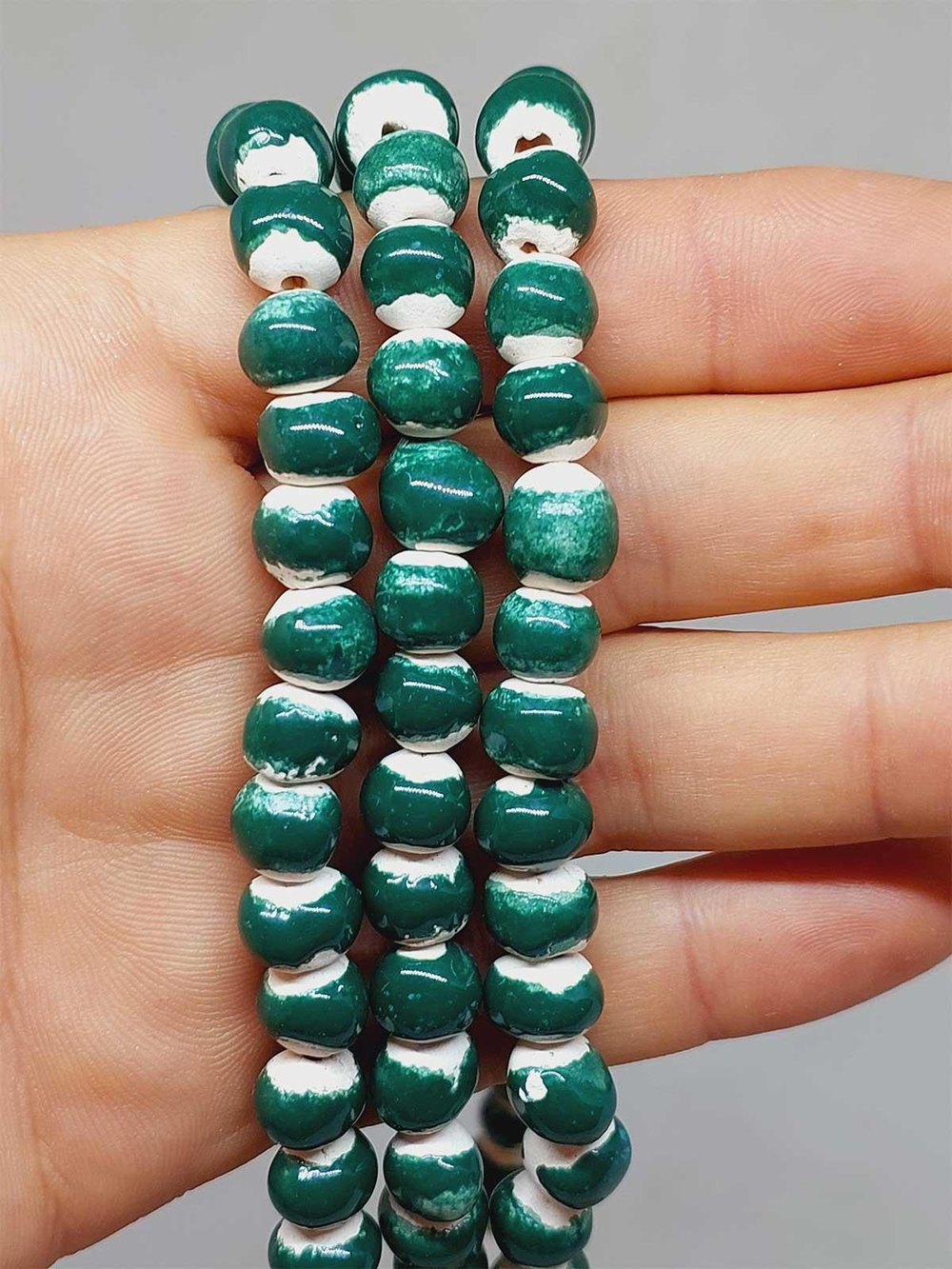 Yeşil Renk Sırlı Seramik Boncuk Dizi 8-9mm/29cm (54304)