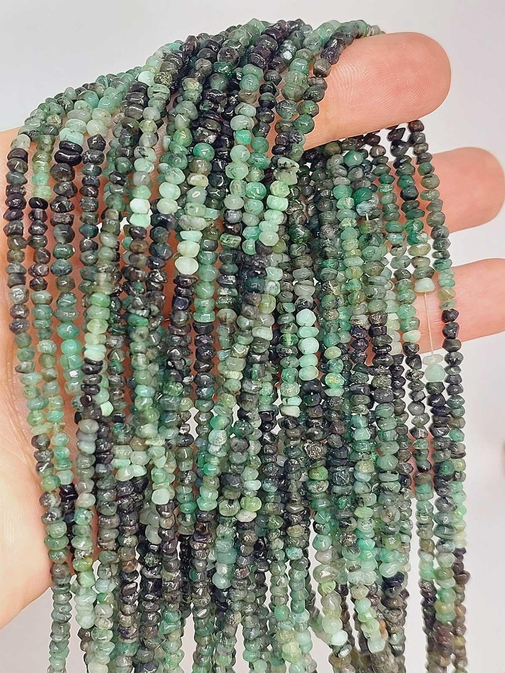 Zümrüt Taşı Dizi 2*3mm (30cm uzunluğundadır) (45918) YARIM Dizi (17cm uzunluğundadır)