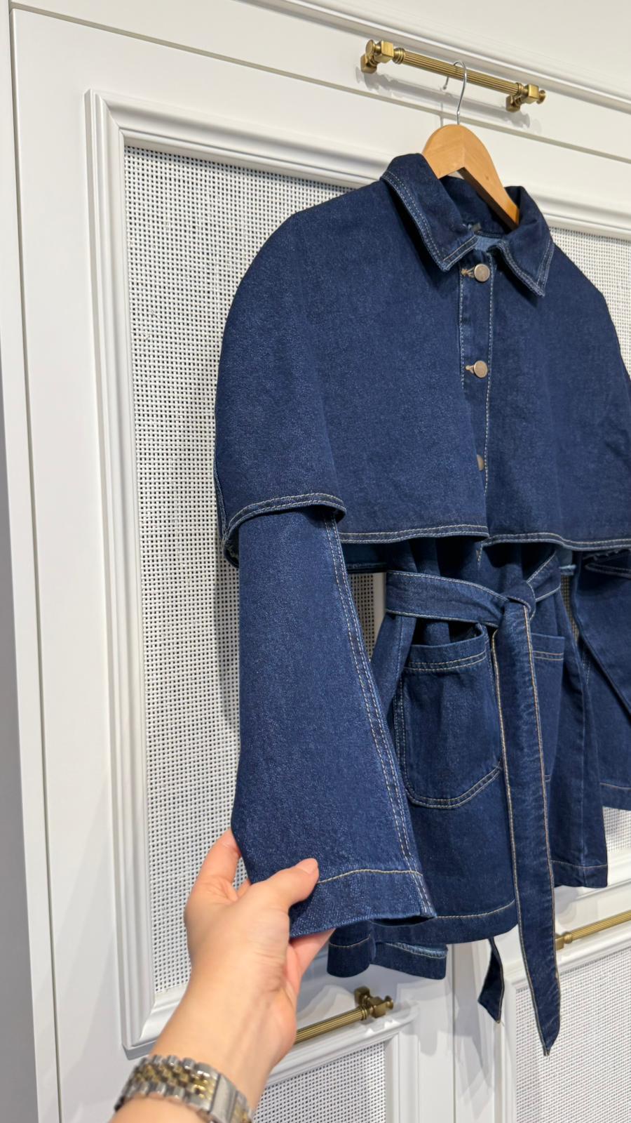 Pelerin Detay Denim Ceket