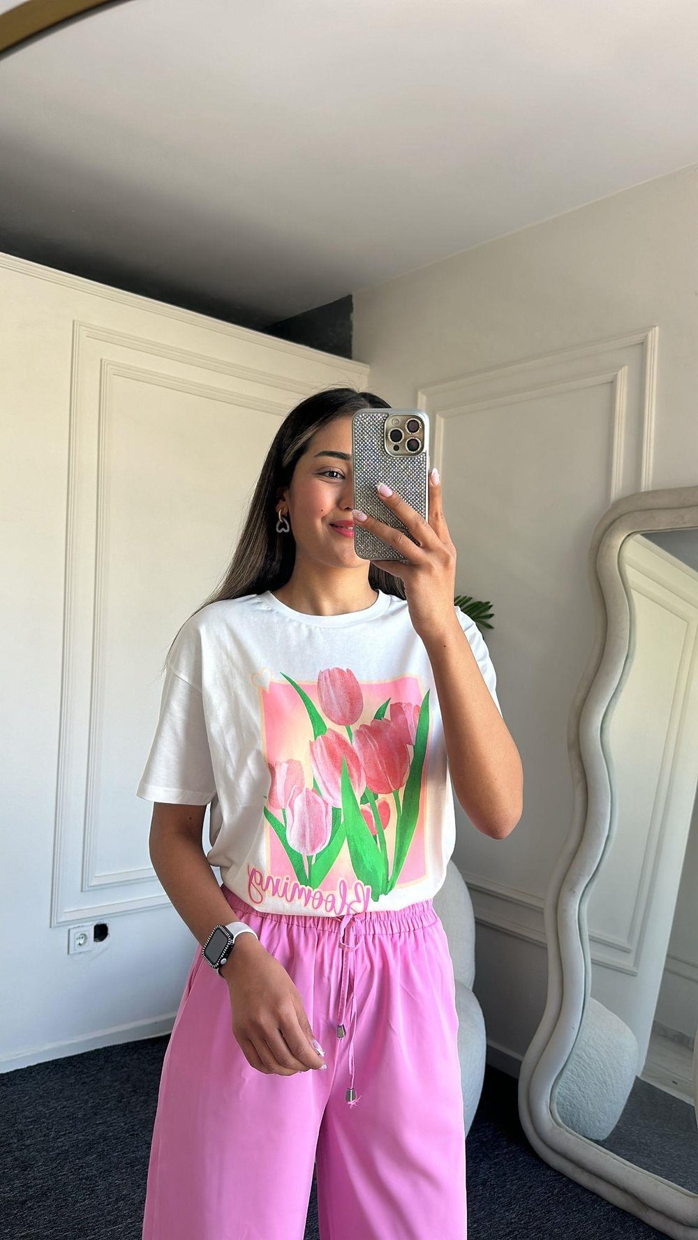 Pembe Gül Baskılı Tişört