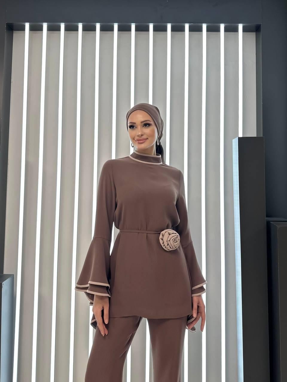 BROWN SWAN SUIT