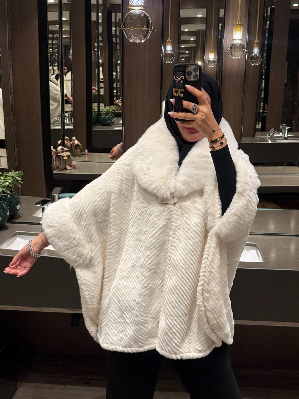 ELİTE BLANC FUR CAPE
