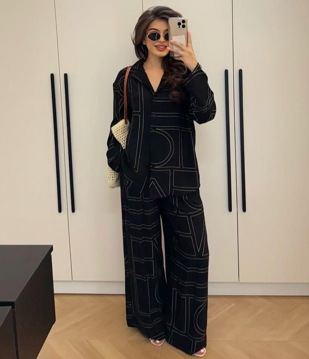NOIR LUXURY SUIT