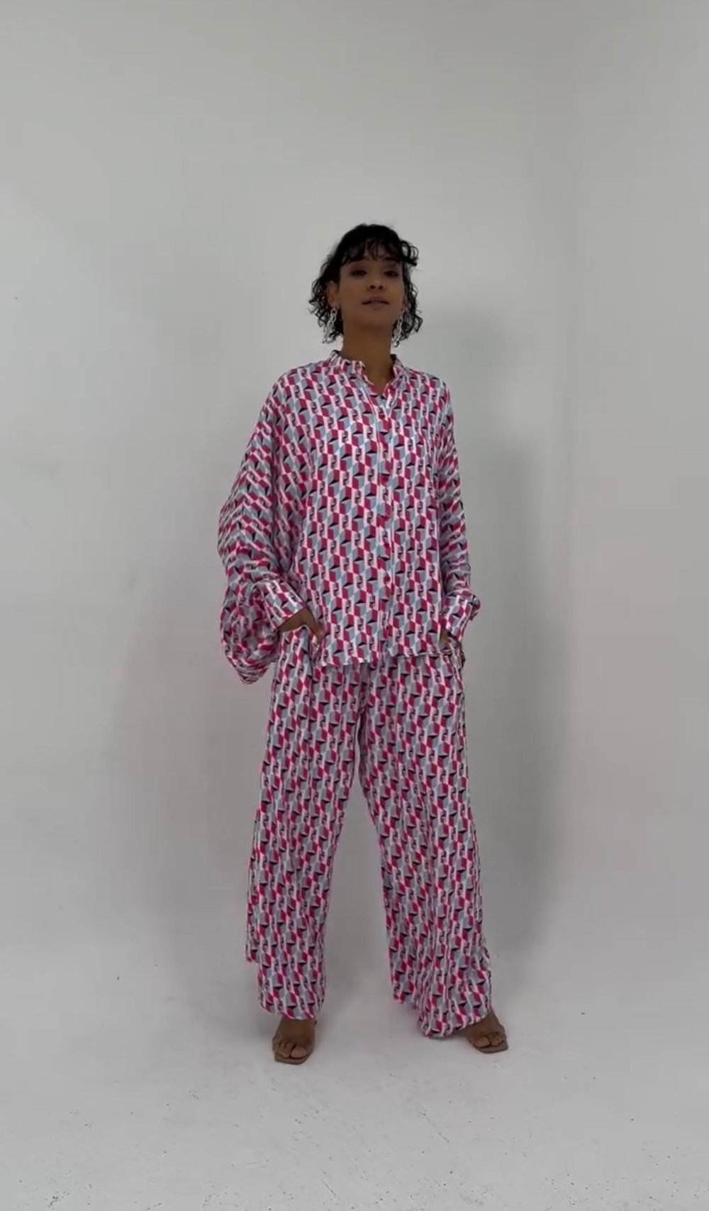 NURELLA SUIT