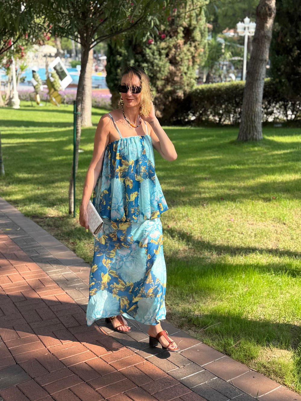 Deniz ve Gökyüzü Askılı Elbise