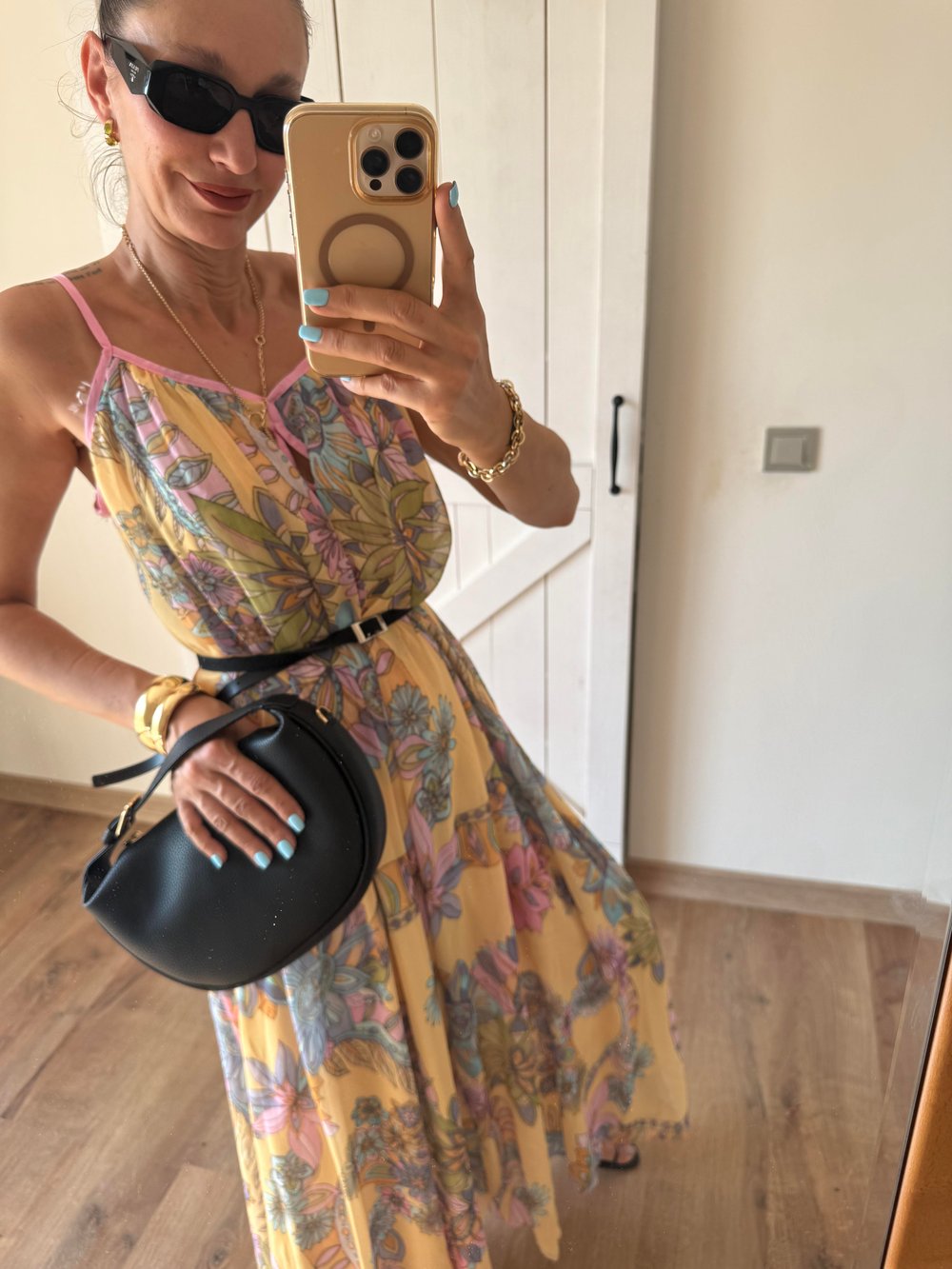 Desenli İp Askılı Elbise