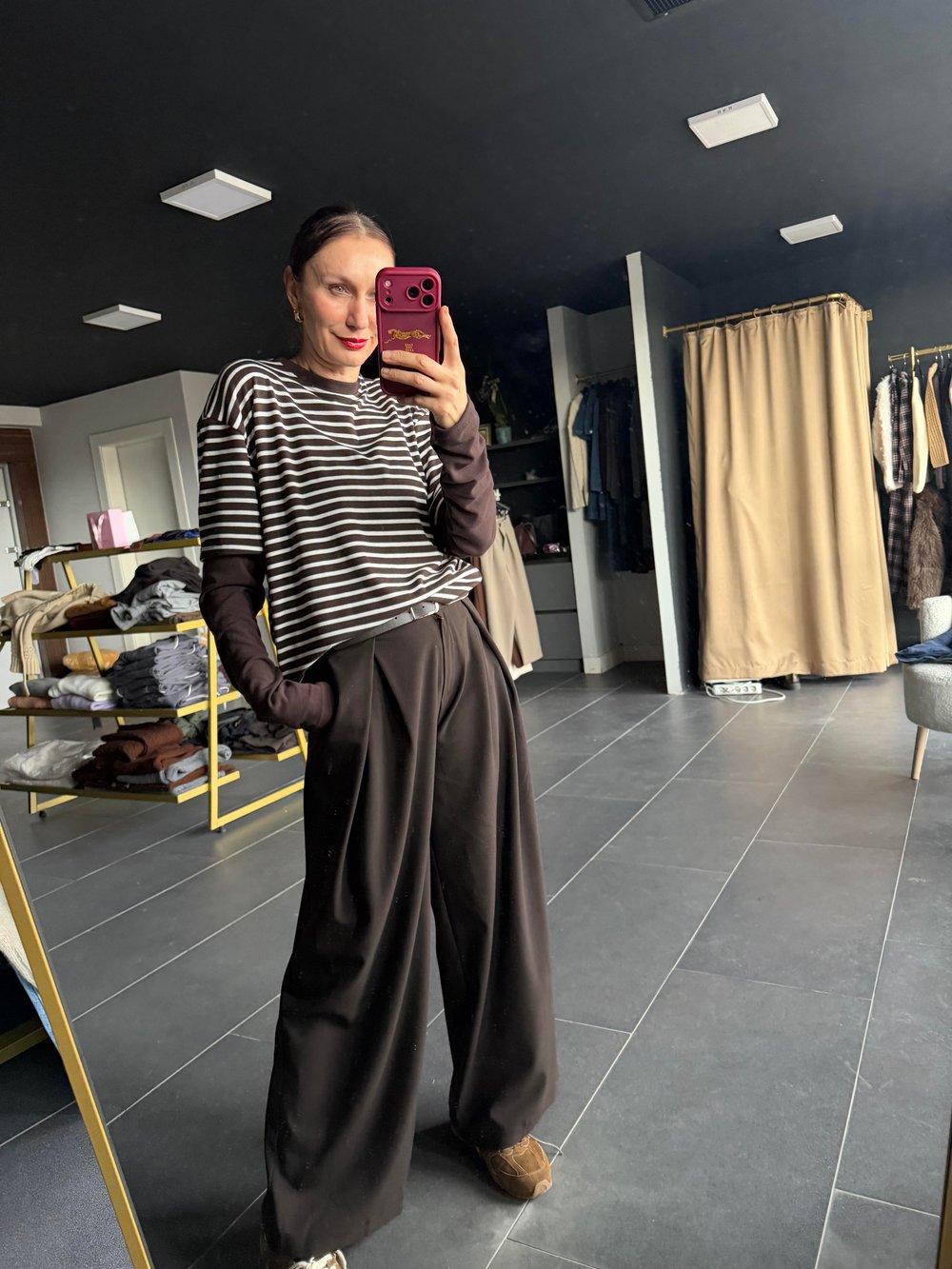 Kahve Çizgili Basic Tshirt Detaylı