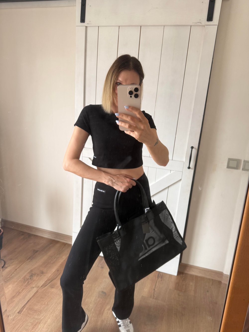 Lessli Siyah Crop Pantolon Takım