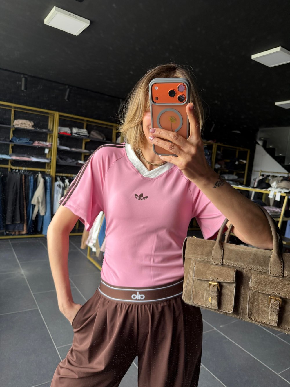 V Yaka Pembe Originals Yanları Drapeli Tshirt