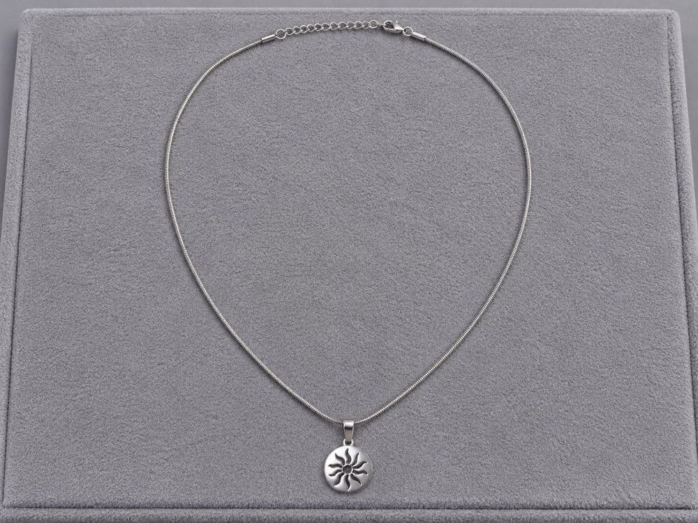 Silver Sun Mira Kolye