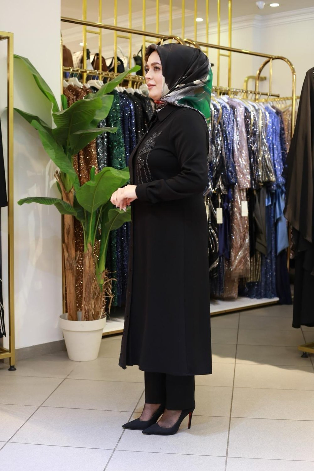 1134 KOD UZUN DESENLİ TUNİK SİYAH