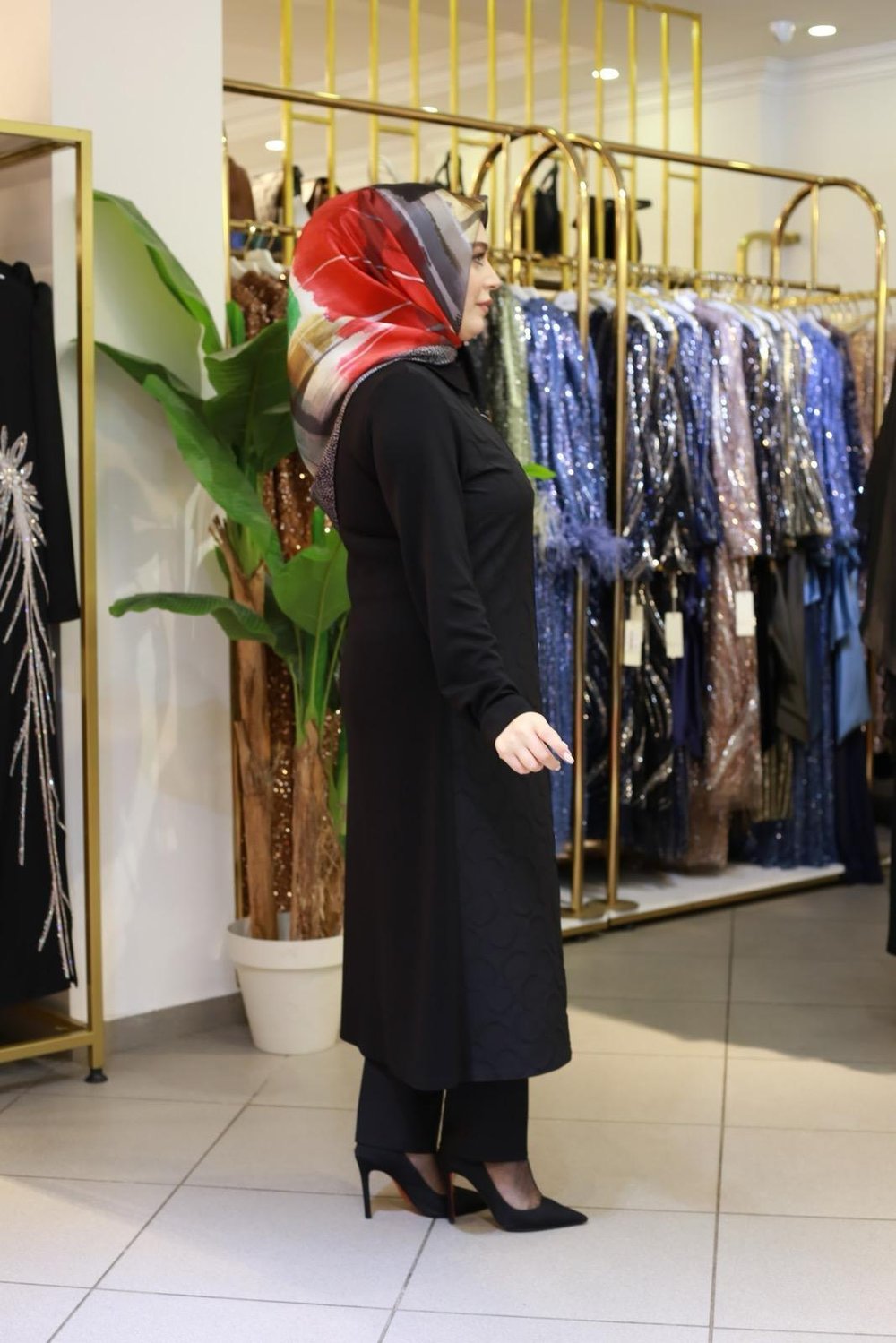 1134 KOD UZUN DESENLİ TUNİK SİYAH