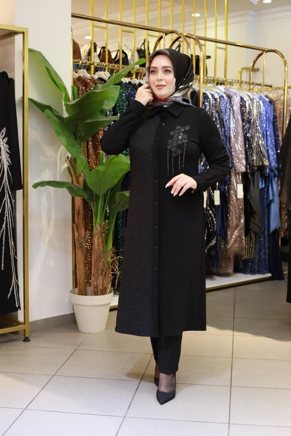 1134 KOD UZUN DESENLİ TUNİK SİYAH