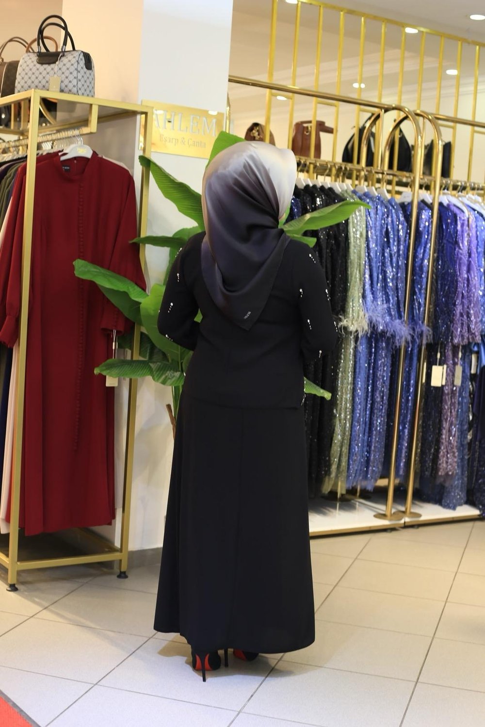 4103 KOD DAMLA TAŞ ETEKLİ TAKIM SİYAH