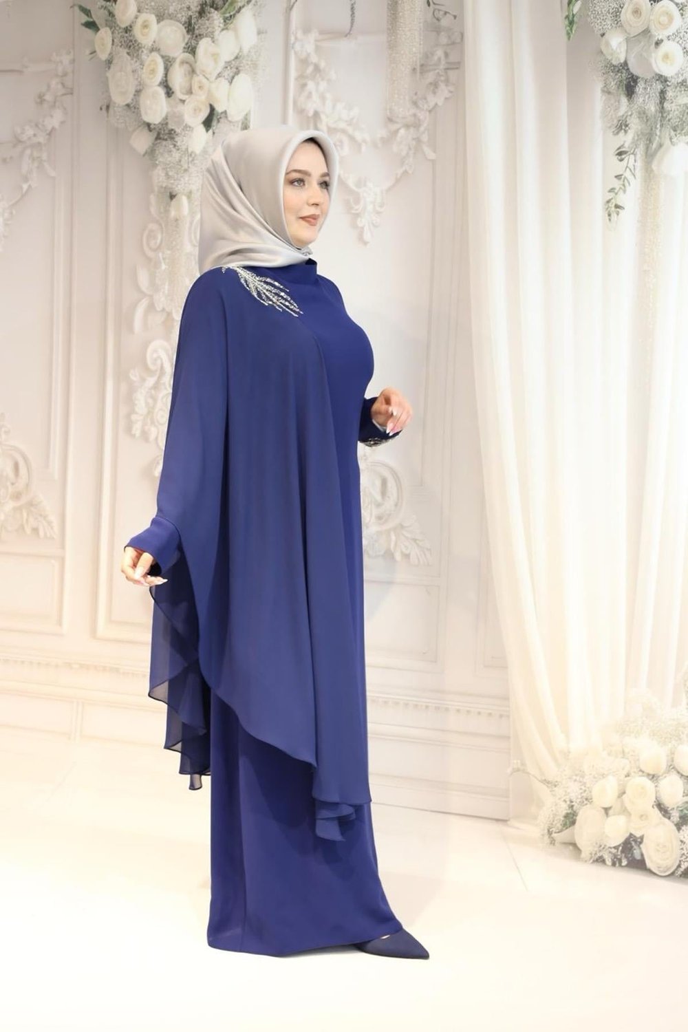 5000 CODE CAPE EVENING DRESS WITH STONES