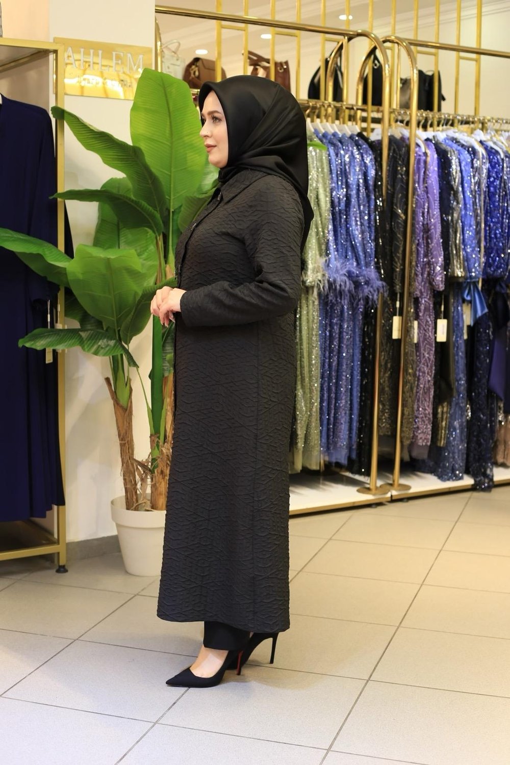 6133 KOD KABARTMA KUMAŞLI GİYÇIK SİYAH