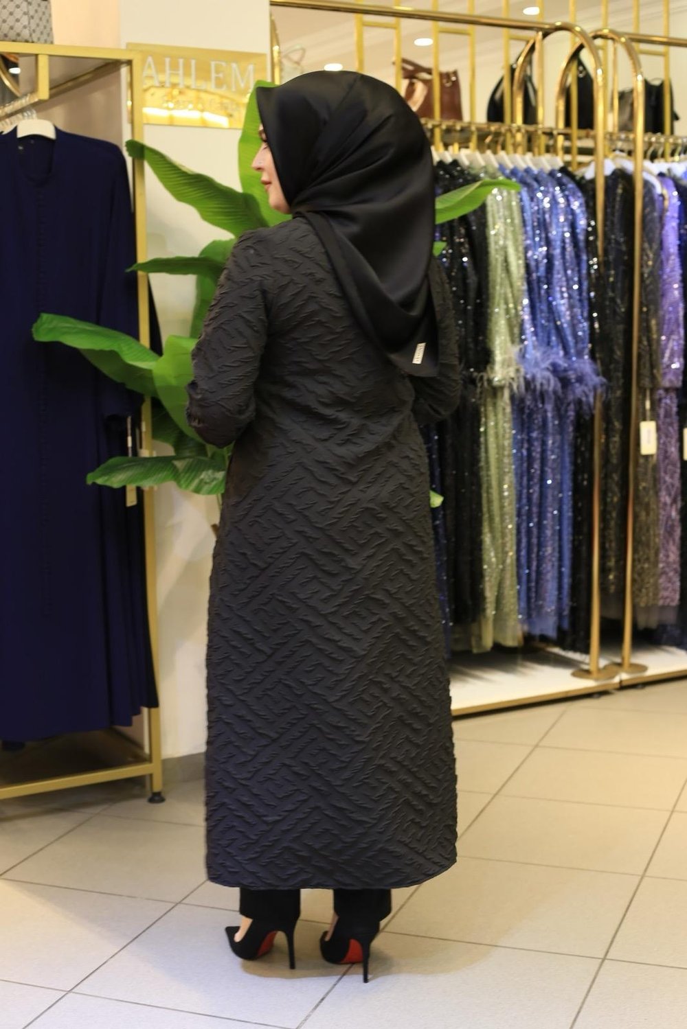 6134 KOD KABARTMALI GİYÇIK SİYAH