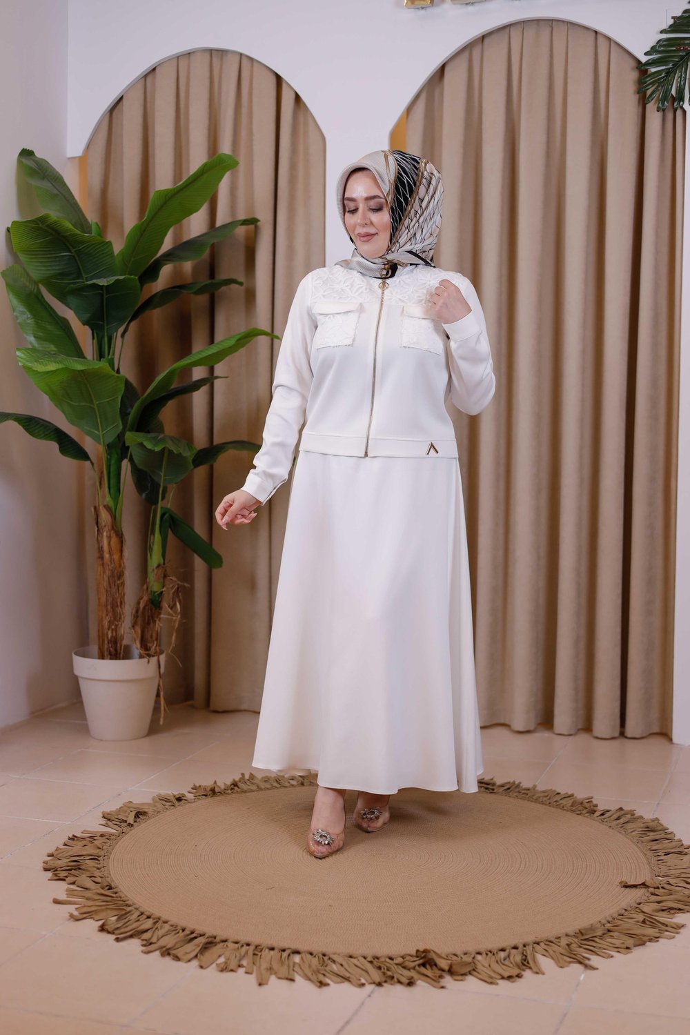 7114 KOD GÜPÜR DETAYLI CEKET EKRU