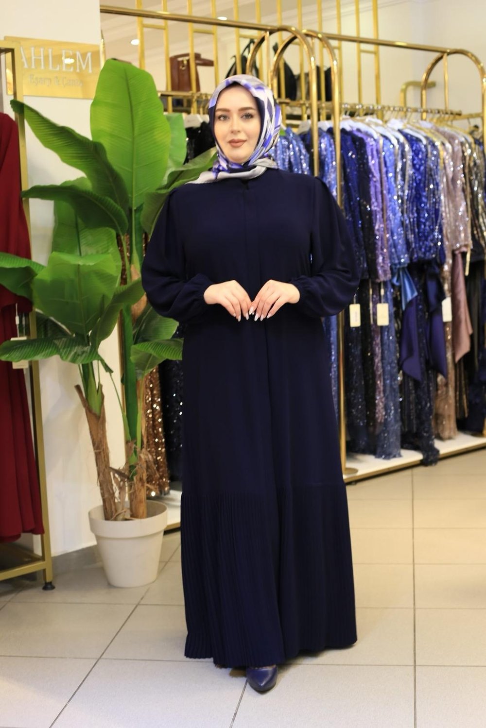 7631 KOD SIK PİLE FERACE LACİVERT