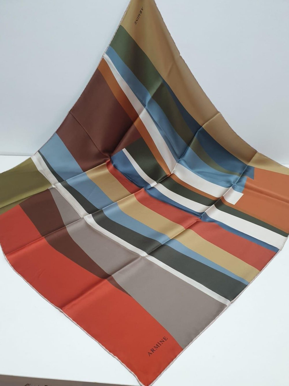 8301/01 KOD ARMİNE TWİL İPEK STD