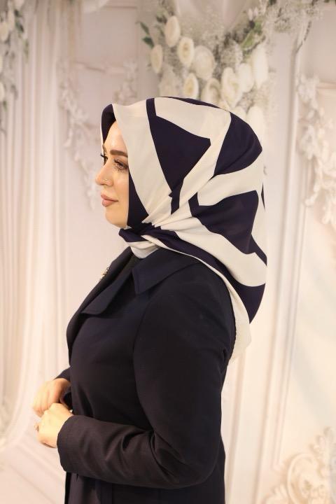 8800701/323 KOD AKER LOGO DESENLİ SAF İPEK EŞARP LACİVERT