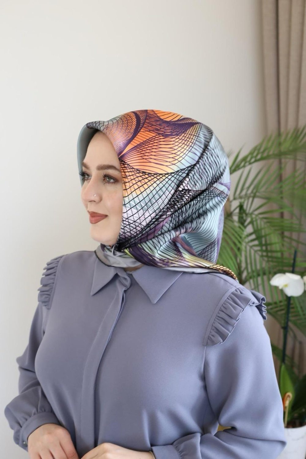 9027230/311 KOD FIRÇA DESENLİ PİERRE CARDİN SAF İPEK EŞARP STD