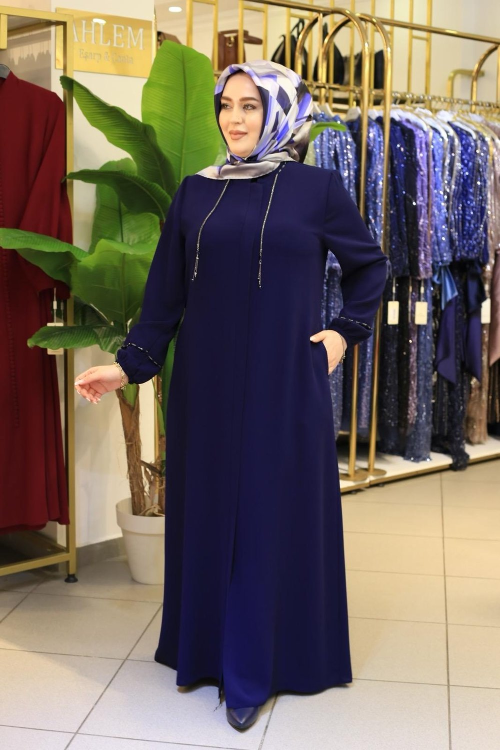 9317 KOD YAKA DETAYLI FERACE LACİVERT