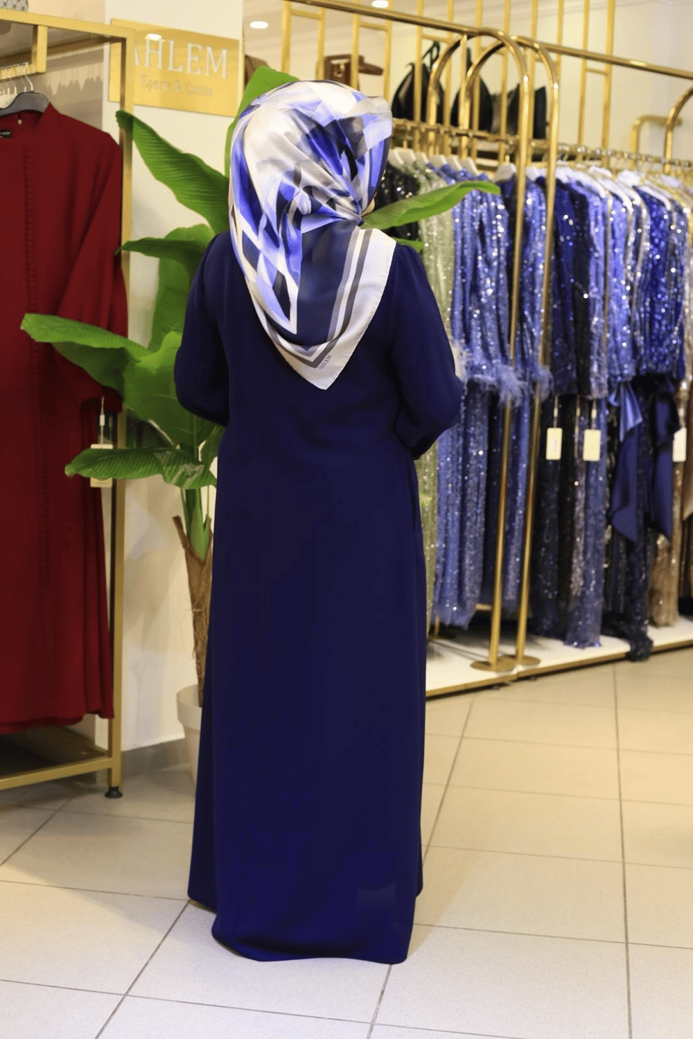 9317 KOD YAKA DETAYLI FERACE LACİVERT