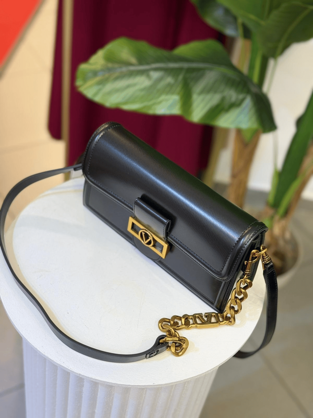 LEVİDOR SİYAH KARE KİLİT DETAYLI OMUZ ÇANTASI 930239 SİYAH