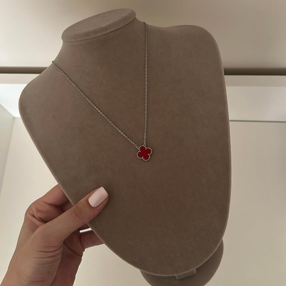 Gümüş Renk Seri Numaralı V-cleef Kolye
