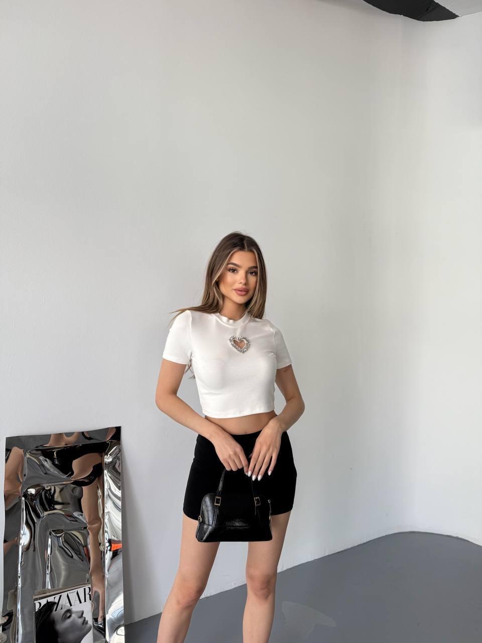Taşlı Kalp Detaylı Crop Bluz-Beyaz