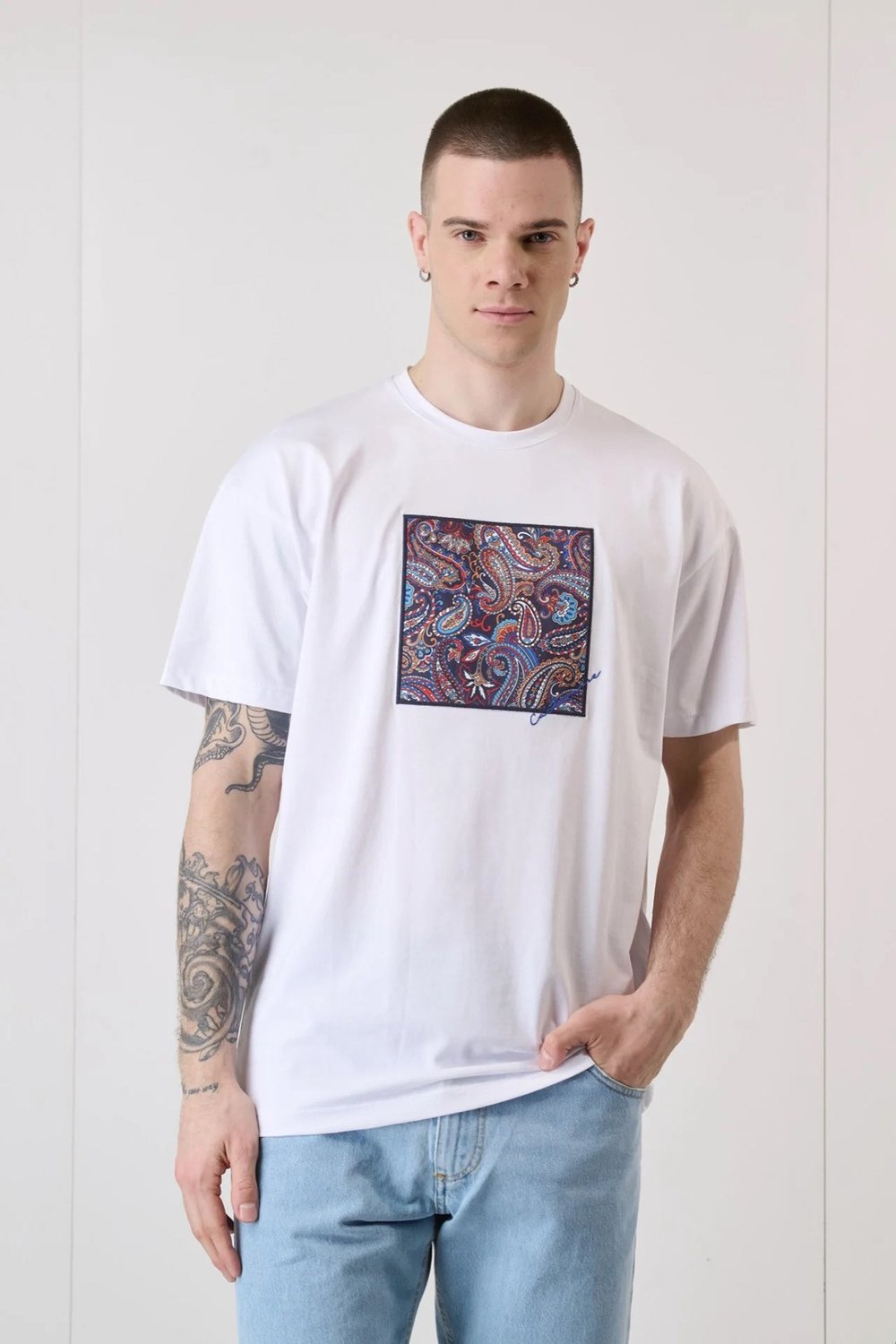 Beyaz V2 Brand Made in Italy Erkek Bisiklet Yaka T-Shirt Tubıfab U007945