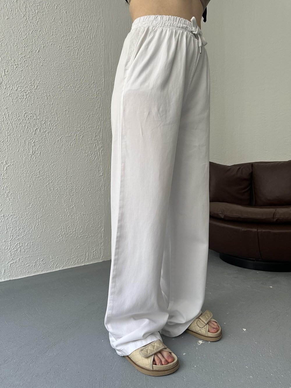 Beli Lastikli Bol Pantolon Beyaz