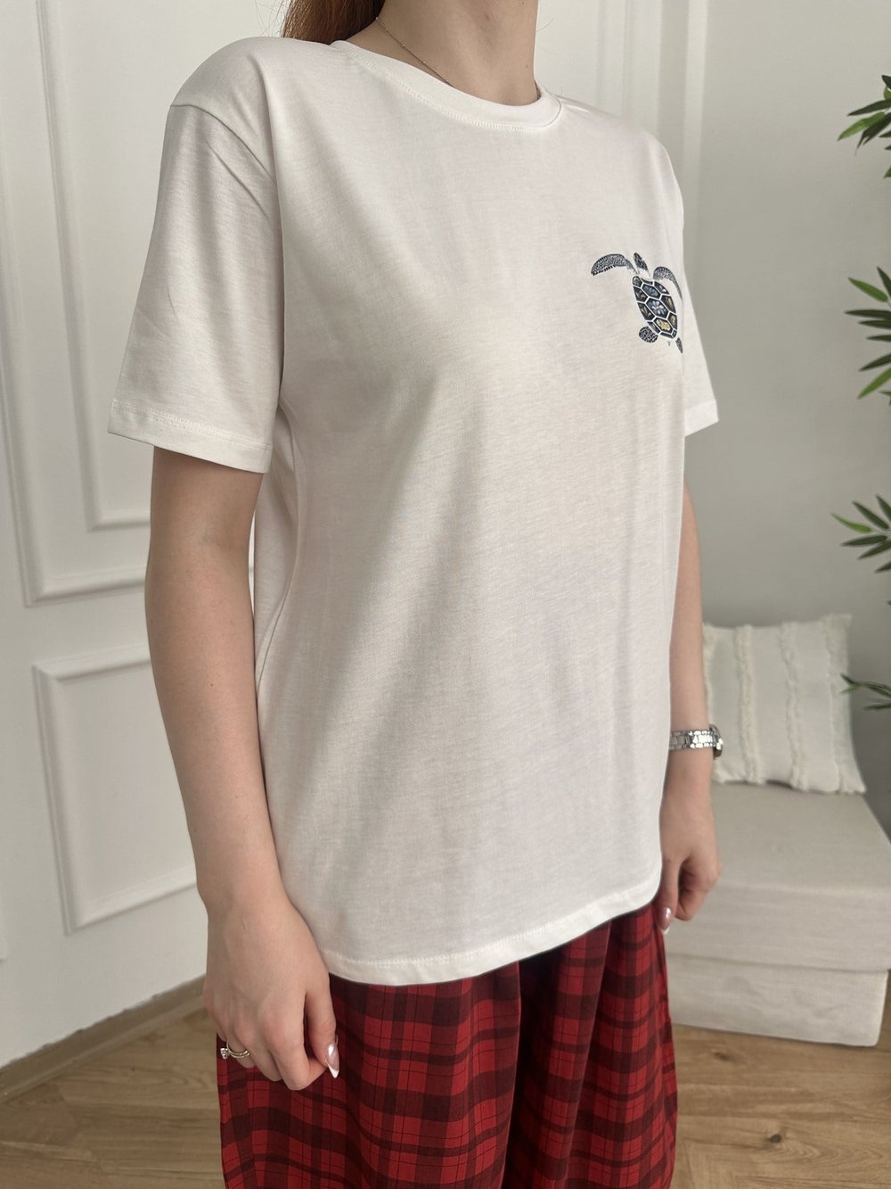 Caretta Göğüs ve Sırt Baskılı T-shirt Ekru