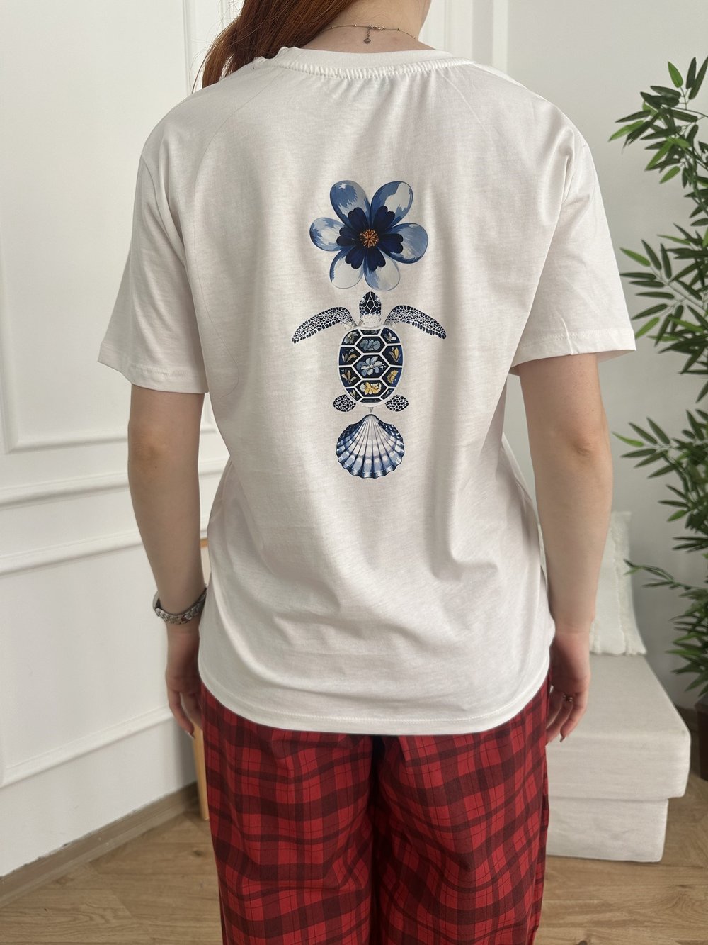 Caretta Göğüs ve Sırt Baskılı T-shirt Ekru