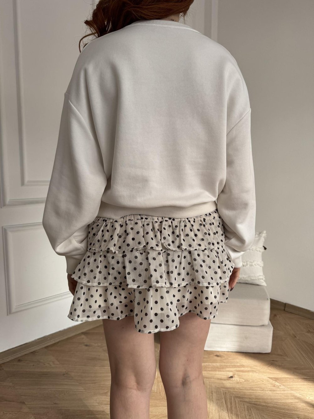 Çiçek Nakışlı Sweatshirt Ekru