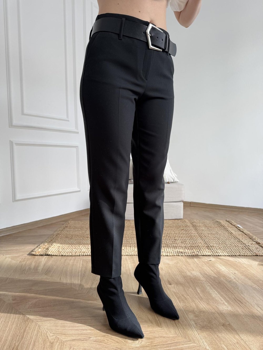 Geniş Kemerli Slim Pantolon Siyah