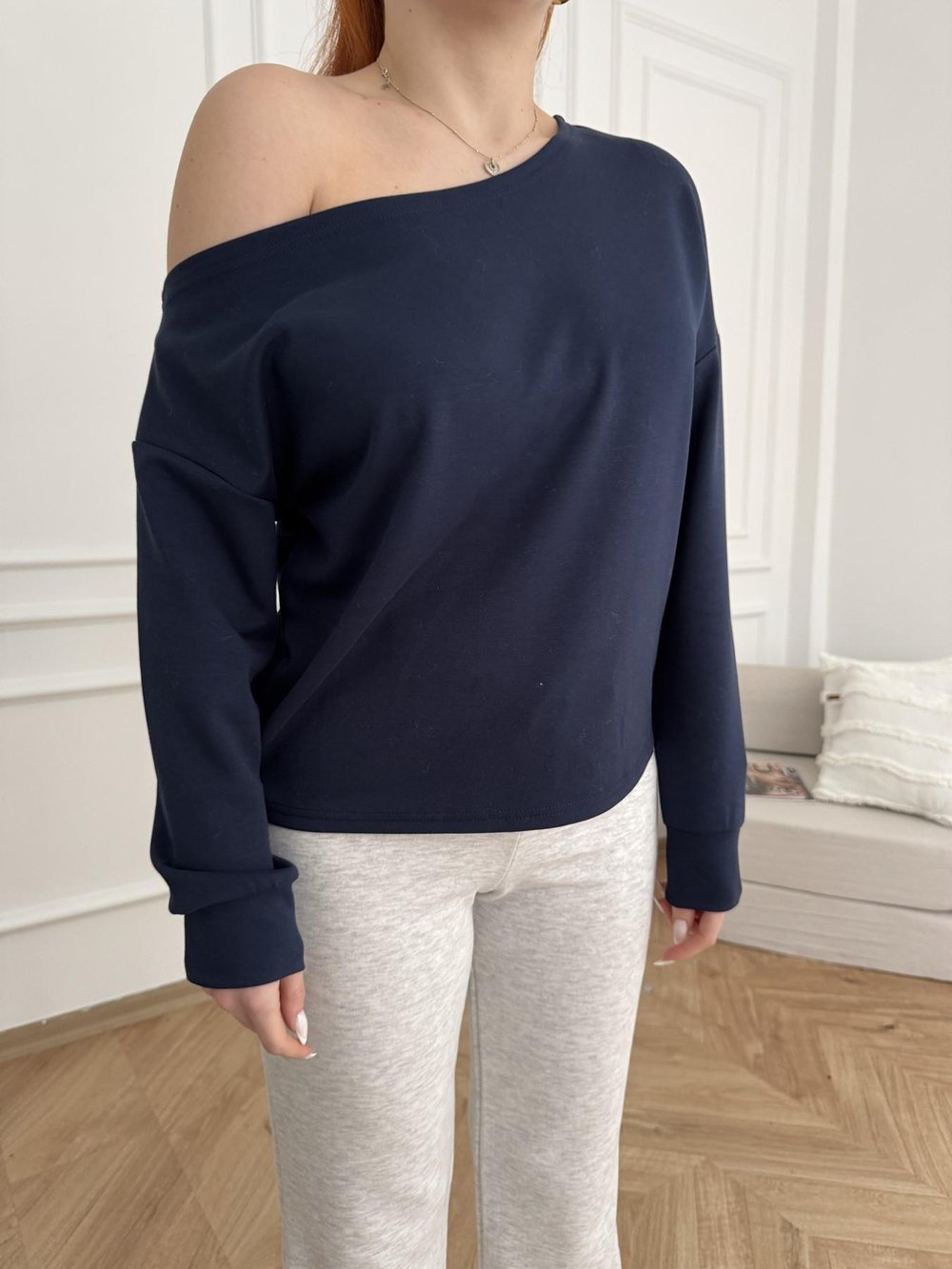 Kayık Yaka Basic Sweatshirt Lacivert